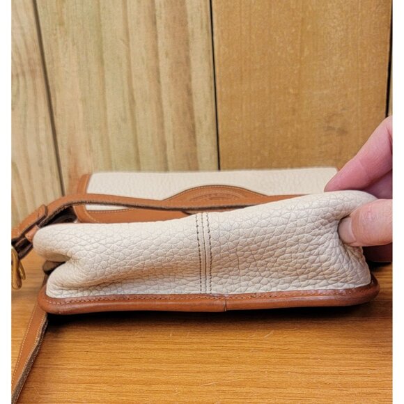 Vintage Dooney & Bourke All-Weather Leather Surrey Crossbody Bag - Picture 7 of 16